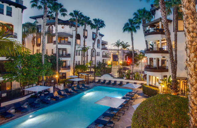 Photo of Palazzo West