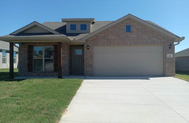 Beautiful 4 Bedroom in Apple Crossing - AVAILABLE NOW photos photos