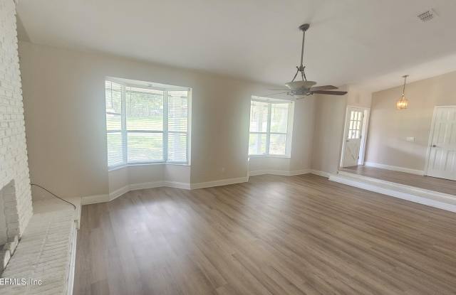 2612 BOTTOMRIDGE Drive