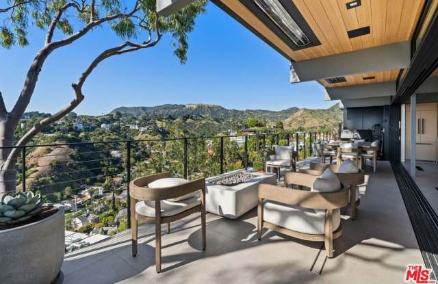 5671 Spreading Oak Dr