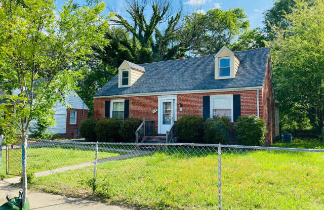 Adorable 3bdrm/1.5bth Cape-Cod Located in Richmond's Southside!! **NEWLY RENOVATED**