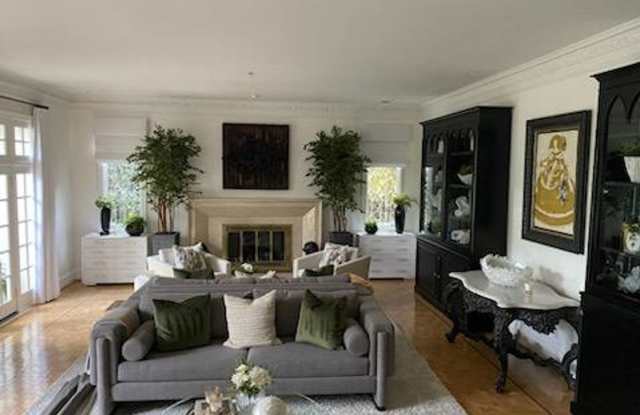 BEVERLY HILLS HOME IN THE FLATS FOR LEASE