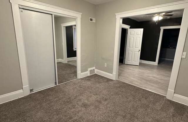 2637 West 19th Street - Upstairs