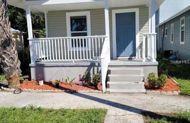 1321 W NORTH B STREET