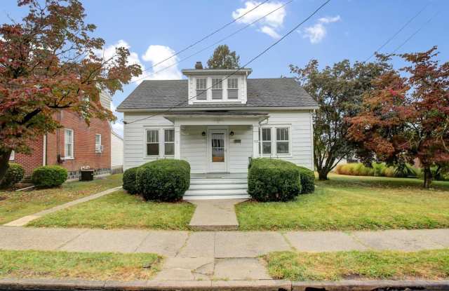 Photo of Charming 4-Bedroom Bungalow at 557 N. Franklin St – Move-In Ready