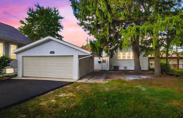 Photo of 2330 121st Street