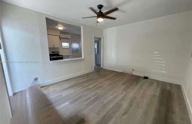 Photo of 126 NE 19th Ave