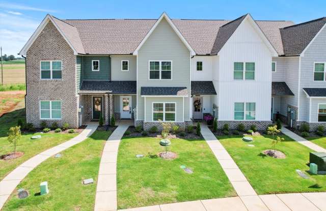 Thanksgiving Special! $300 Rent Credit for 12 Months on this Furnished Townhome!