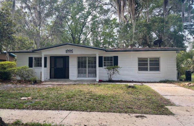 1701 NE 28th Ave. - 1701 Northeast 28th Avenue, Gainesville, FL 32609