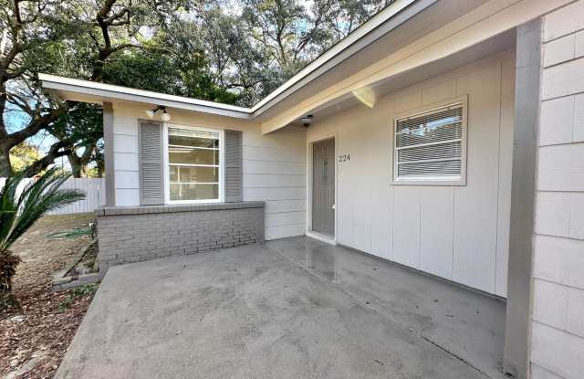 Available! Pensacola 4/1.5 Near College