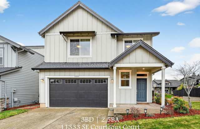 Photo of Modern 3BD | 2.5 BA Happy Valley Home On Corner Lot!