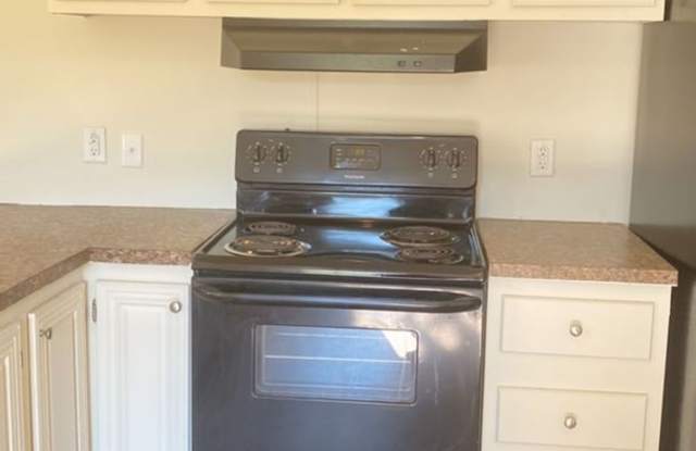 One month free moving in December Only!!! Water Paid