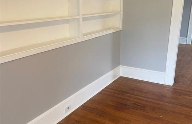 735 Gladstone Boulevard