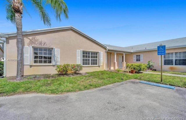 21250 NE 9th Ct - 21250 Northeast 9th Avenue, Ives Estates, FL 33179