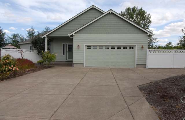 Photo of Nice N. Albany home