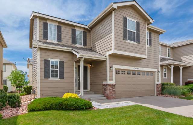 LIGHT AND BRIGHT 3 BED/2.5 BATH HOME IN MONUMENT!