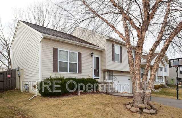 10909 Girard St - 10909 Girard Street, Douglas County, NE 68142