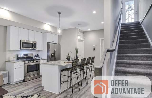 219 Oxford Avenue - Lower