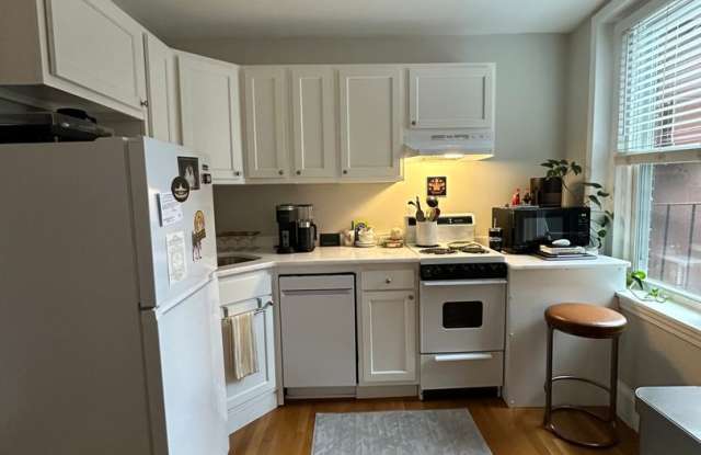 Photo of VERY NICE ONE BED IN NORTH END!!