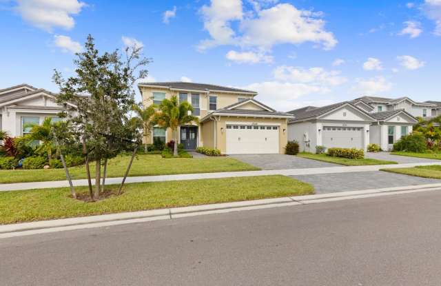 13548 SPRUCE PINE DR THE ACREAGE, FL 33470