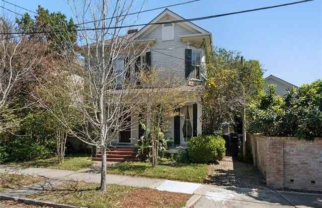 1717 UPPERLINE Street