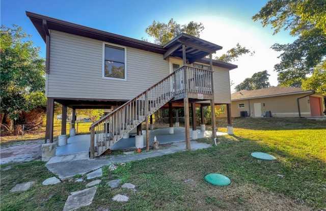 Photo of 8350 Wren Road