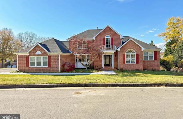 1300 PINSTRIPE Court