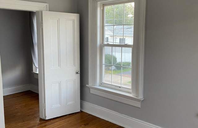 198 Main Street - 2