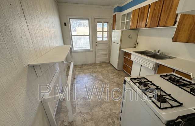 1719 South Glenn Avenue