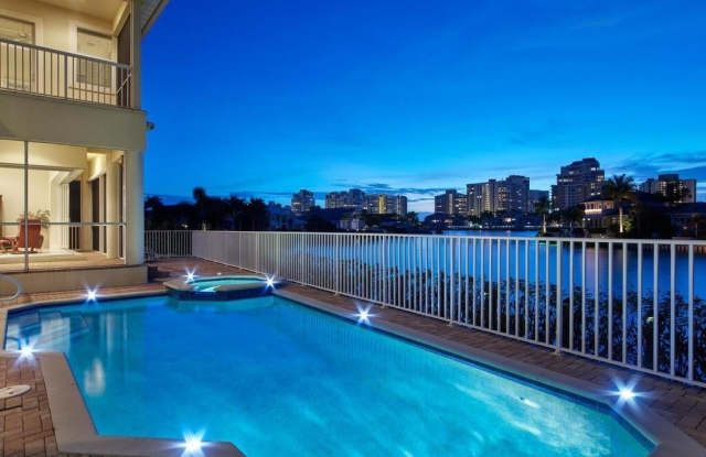 Photo of 4419 Crayton