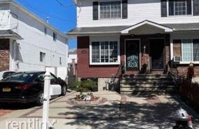 425 Quintard St - 425 Quintard Street, Staten Island, NY 10305