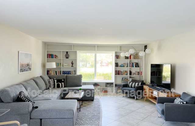 4800 S. Kachina Drive