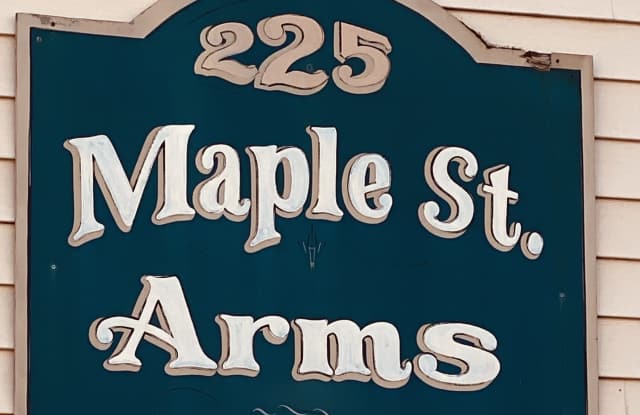 Photo of 225 Maple Street