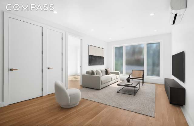 Photo of 212 Montrose Avenue