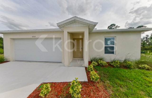 4204 East 5th Street - 4204 East 5th Street, Lehigh Acres, FL 33972