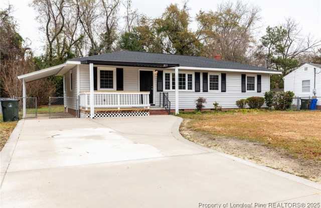 Photo of 3810 E Shephard Street