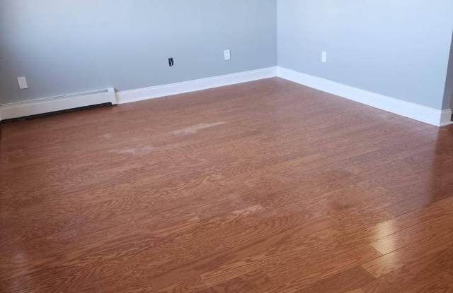 1977  Pacific Street