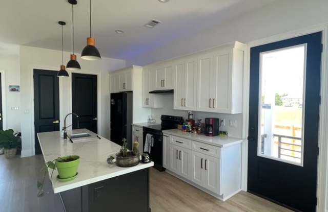 8413 Benjamin Street