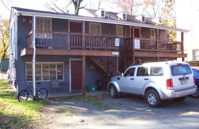 Photo of 211 CHANCELLOR ST