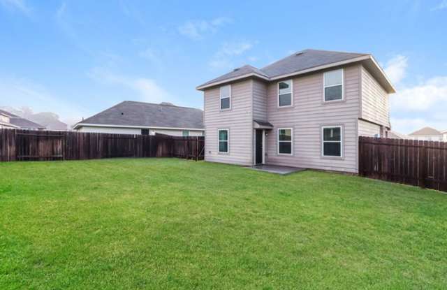 13811 Winding Path Lane