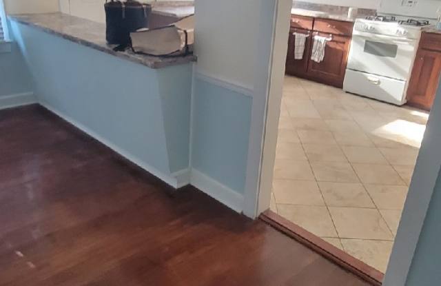 1723 Wisteria Street