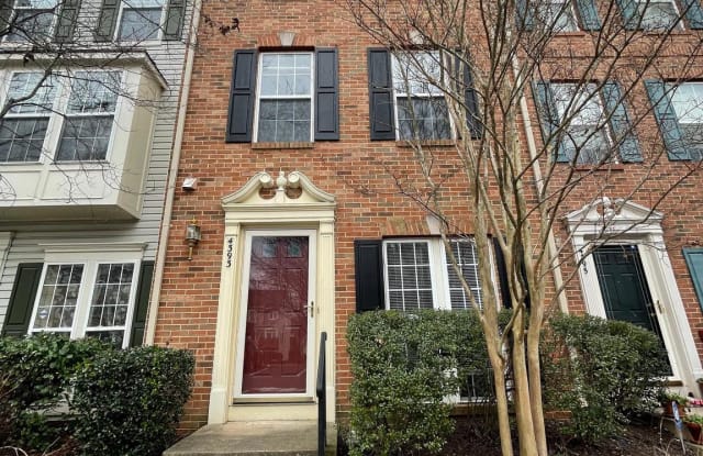 4393 SUTLER HILL - 4393 Sutler Hill Square, Fair Oaks, VA 22033