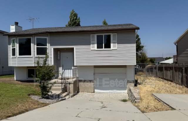 3526 West 5585 South