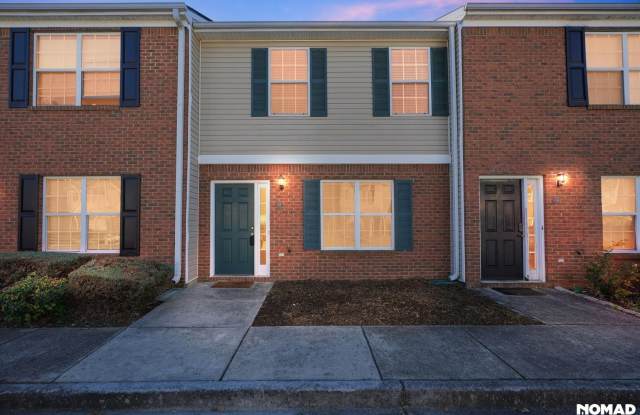 Photo of Charming 2BR/ 2.5 Bath Town House in Adairsville, GA