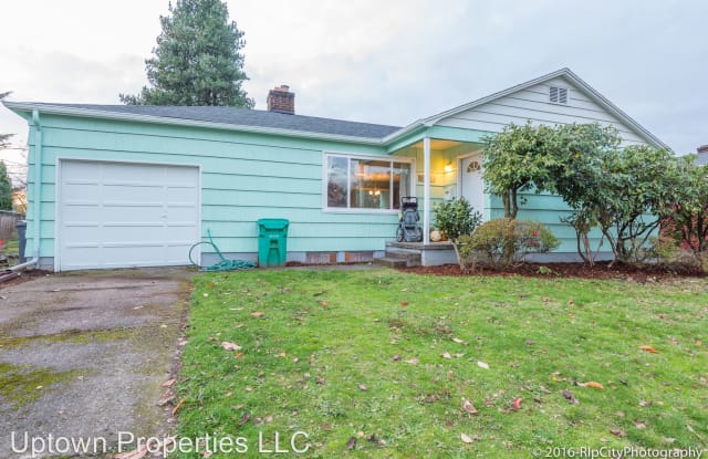 1923 SE 88th Ave - 1923 Southeast 88th Avenue, Portland, OR 97216