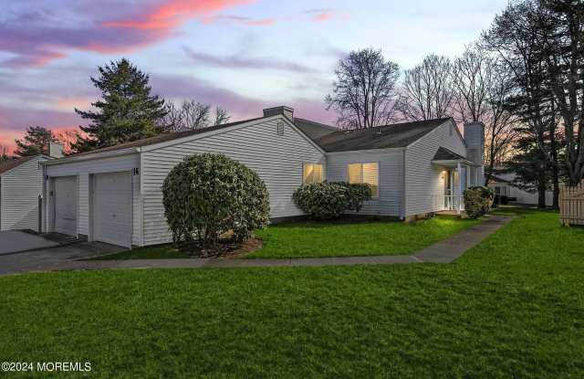 16 Greenwood Drive