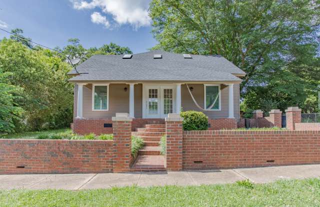 4 Bedroom 4 Bathroom Home within walking distance to Downtown Simpsonville! photos photos