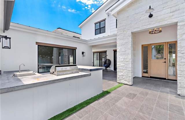 2507 Alta Vista Drive