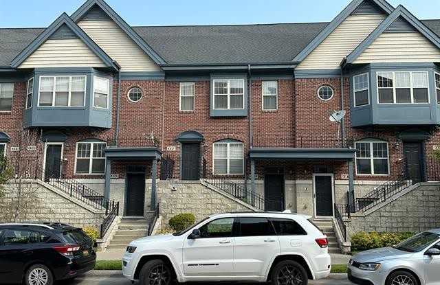 67 WINDER Street