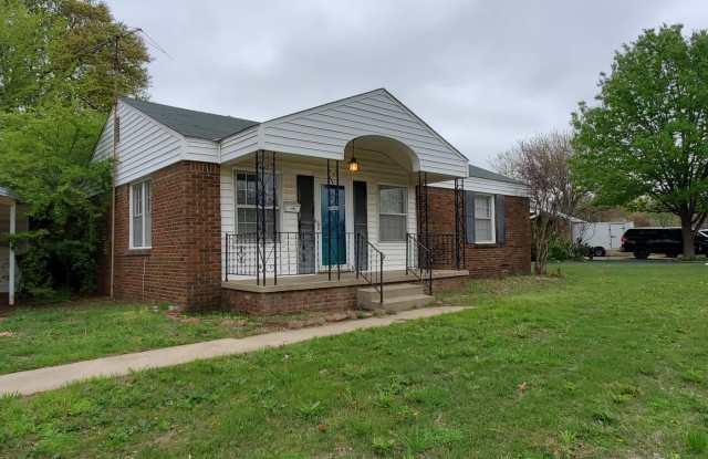 3 Bedroom 1 Bath Two Car Garage * Available Now * photos photos